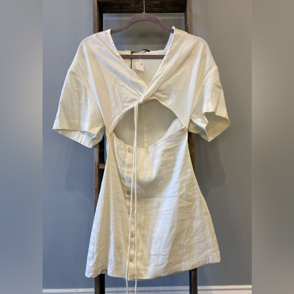 ZARA White Keyhole dress